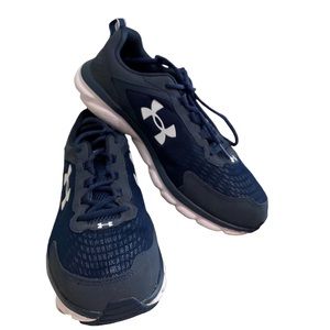 Under Armour Men's Charged Assert 9 Bleu Marine /Blanc Running Shoe - 11 4E